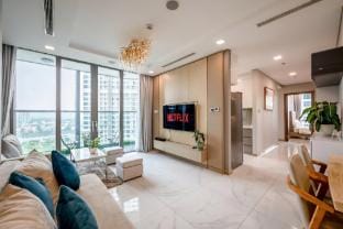 Urban Retreat Vinhomes Riverside Apartment in Ho Chi Minh City