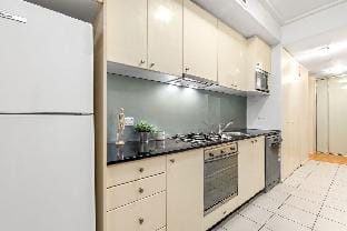 A Chic Studio Right Next to Darling Harbour Vacation rental in Sydney
