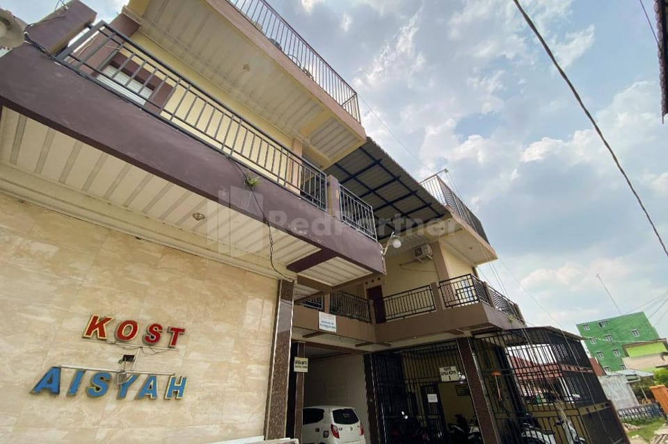 Aisyah Homestay Syariah RedPartner Hotel in Indonesia