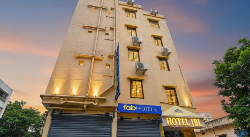 Hotel J.B.L Hotel in Kolkata