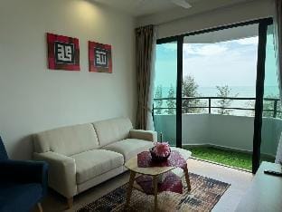 Mutiara Beach Resort 2BR Family Room w Bridge View Apartment in Malaysia
