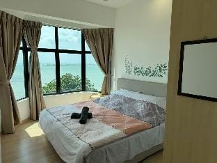 Mutiara Beach Resort 2BR Family Room w Bridge View Apartment in Malaysia