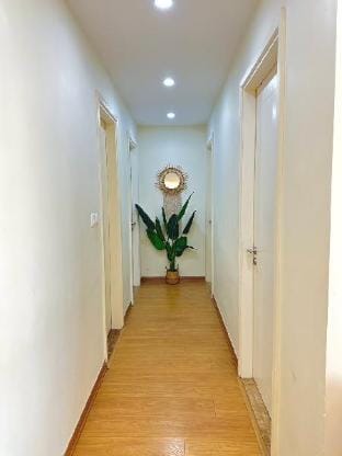 Vinhomes D'capitale - Kim's House -3 Bedroom, 2 wc Apartment in Laos