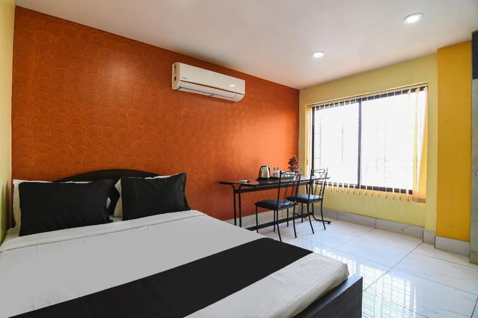 Hotel O Kabardanga More Kolkata formerly Royal Crown Banquet Hotel in Kolkata