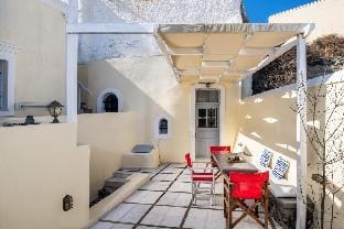 Day One  Cave Apartment Apartment in Thera