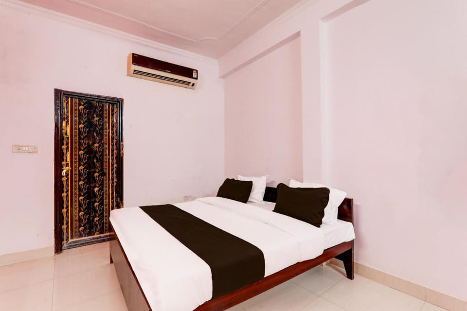 Hotel O Rudra Palace Hotel in Lucknow