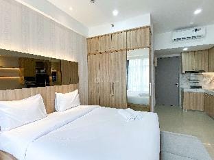 Cozy Living Studio at Vasanta Innopark By Travelio Apartment in West Java