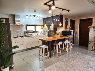 Incheon Airport Hue House (Double Room E) Vacation rental in Gyeonggi-do