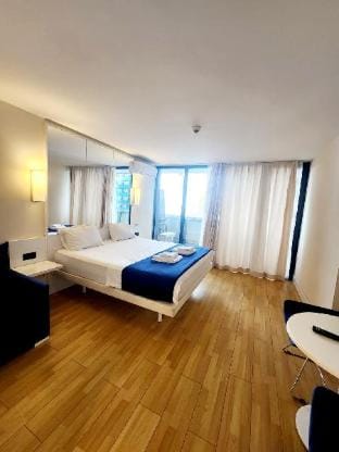 Orbi City Apartment - Sea View Apartment in Batumi