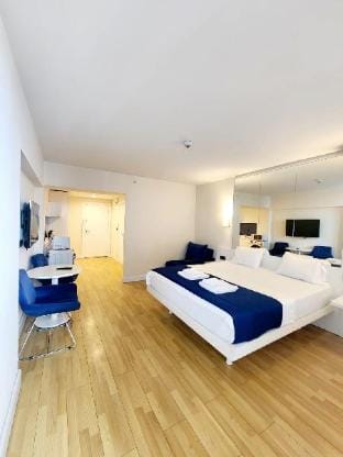 Orbi City Apartment - Sea View Apartment in Batumi