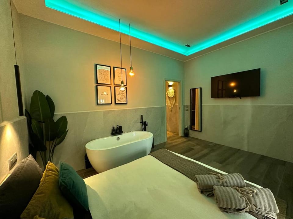 Falco Suite Apartment Apartment in Naples
