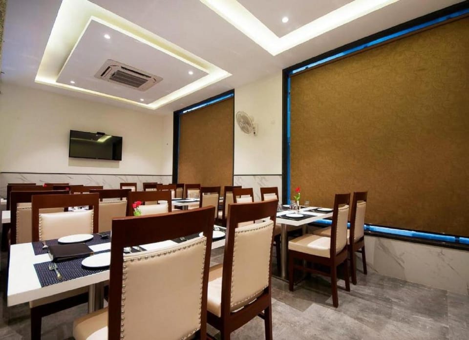 Hotel Bonito - Delhi IGI Airport Hotel in New Delhi