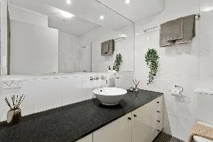 A Modern & Comfy Studio Next to Darling Harbour Vacation rental in Sydney