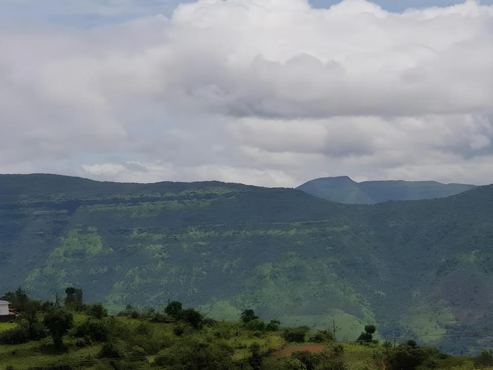 Shivneri Valleyscape Hotel - A Scenic Valley View Hotel in Mahabaleshwar Hotel in Maharashtra