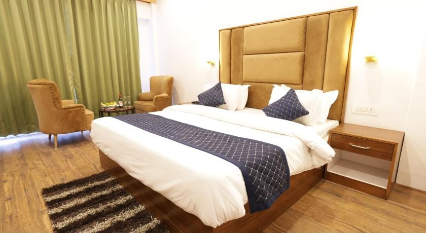 Hyacinth Hotel in Manali