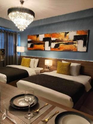 Apollo Suite by YourNest @Shore1 (Netflix + Wifi) Apartment in Pasay