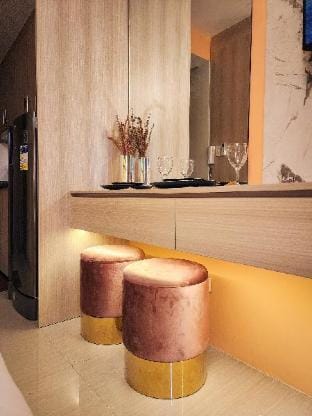 Ares Suite by YourNest @ Shore 2 (Netflix + Wifi) Apartment in Pasay