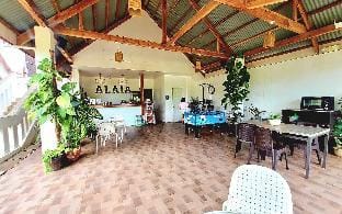 Alaia Studios Apartment in Panglao