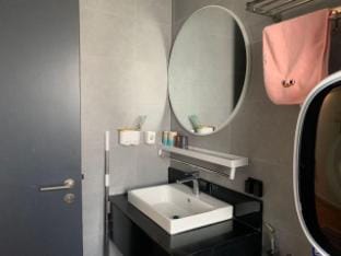 Sunway Velocity Studio Apart MRT LRT Cochrane KL Vacation rental in Federal Territory of Kuala Lumpur