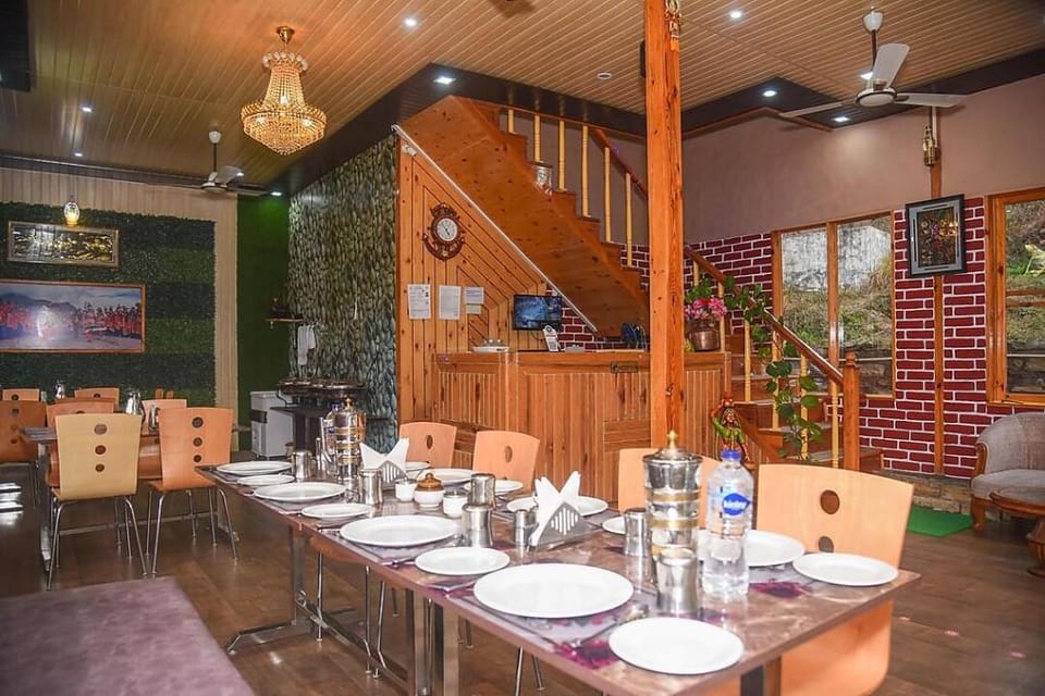 Mathura's Grace Hotel in Uttarakhand
