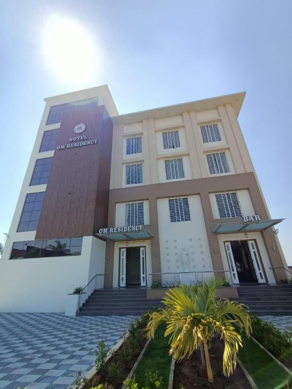 Hotel Om Residncy Miraj Hotel in Karnataka