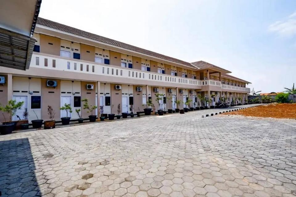 Hotel O Pondok Zamzam Near Taman Arung Palakka, Bone Hotel in Indonesia