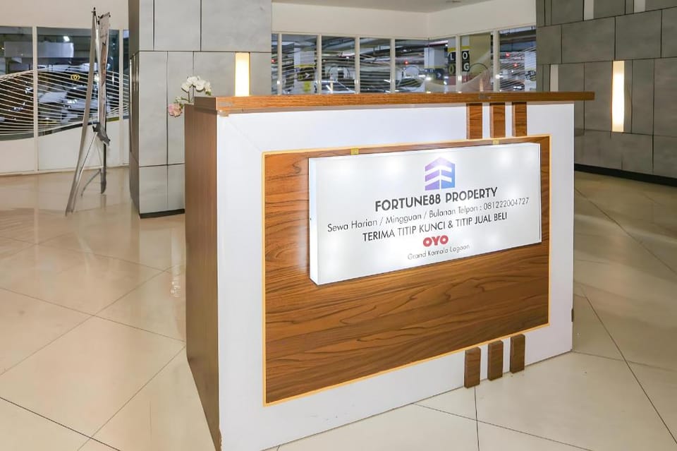 Collection O Fortune 88 Kamala Lagoon Reception at Indomaret and White Forest Hotel in West Java
