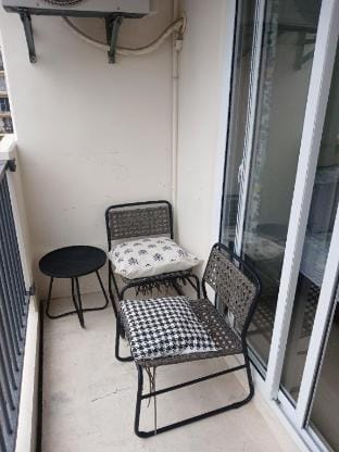 Island Vibes Mactan  Apartment in Lapu-Lapu City