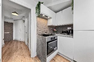 Central London Luxury, Relaxing Apartment! 2 Mins from Paddington Station! Apartment in City of Westminster