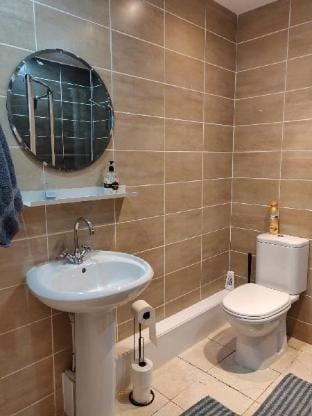 Spacious apartment |Sleeps up to 6 |Secure parking Apartment in Birmingham