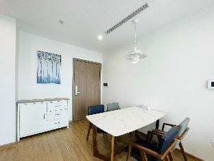 Vinhomes Skylake 1BR + 1WC / Cappital center Apartment in Laos