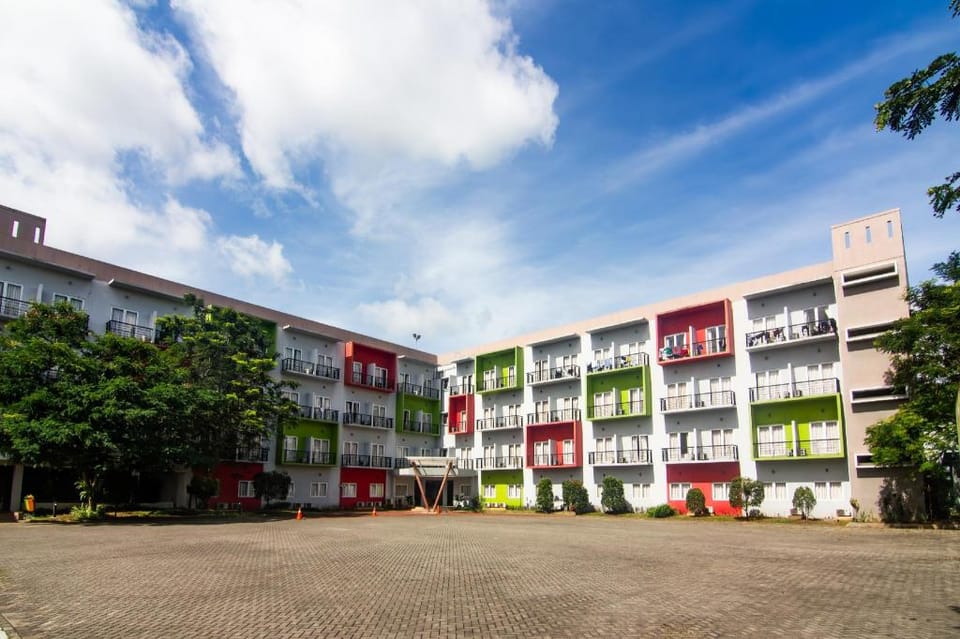 Townhouse OAK TOS Residence Tangerang Hotel in West Java