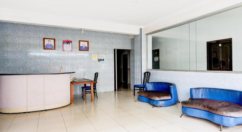 Hotel O California 2NearNagoya Hill Shopping Mall Hotel in Riau Islands, Indonesia