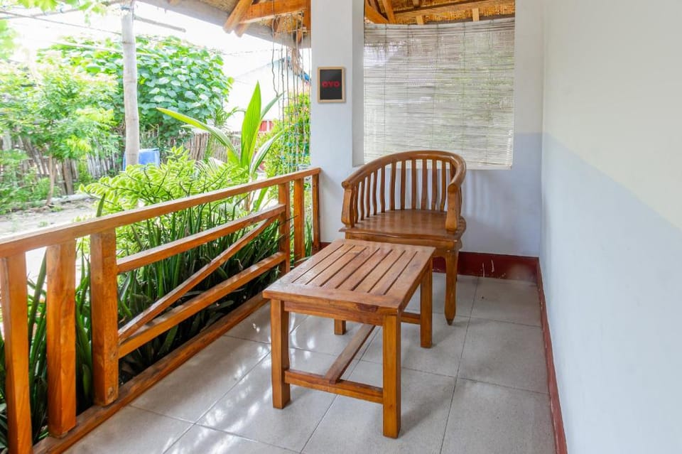OYO 93729 Radesa Family Homestay Hotel in Pujut