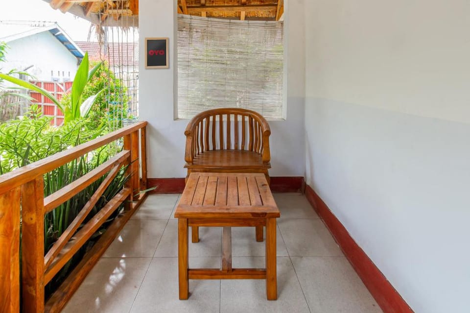 OYO 93729 Radesa Family Homestay Hotel in Pujut