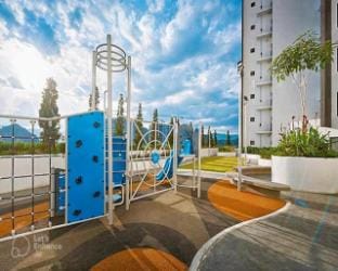 The Horizon SkyPool Suites by 4-11Pax IWH Apartment in Ipoh