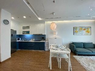 Hagi APT - Vinhomes Metropolis service apartment Apartment in Hanoi