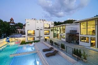 L' are-en Nahm Pool Villa C Villa in Pattaya City