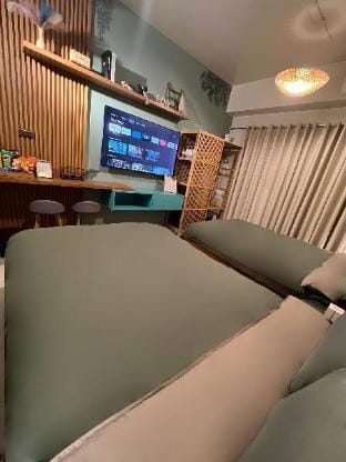 Suelo at Cool Suites @ Wind Residences Tagaytay Apartment in Tagaytay