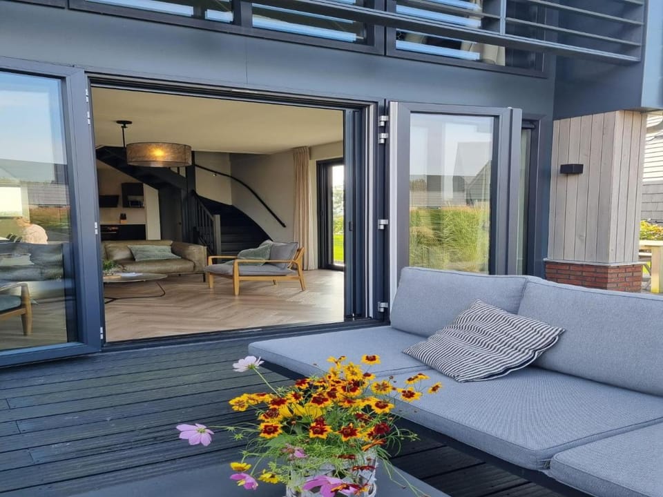 Villa in Balk with Private Jetty on Slotermeer Vacation rental in Friesland, Netherlands
