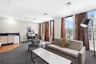 Melbourne City Suites Apartment in Melbourne