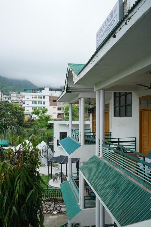 The Namami Tapovan By Natures Hooks Hotel in Rishikesh