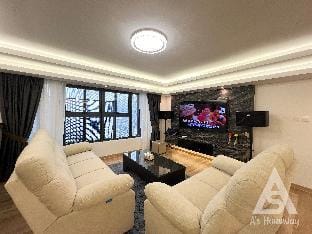Arte Cheras MRT 6pax Wi-Fi Karaoke Tv Box AC03 Vacation rental in Federal Territory of Kuala Lumpur