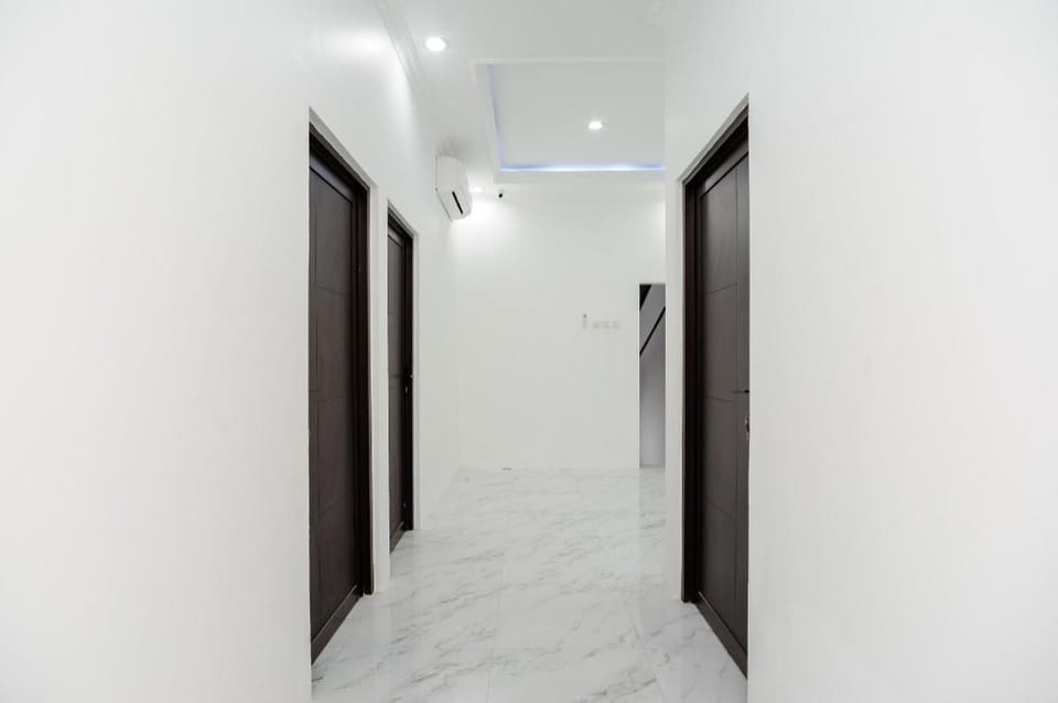 RedDoorz Syariah @ Sakura Hotel Jatiwaringin Hotel in Jakarta