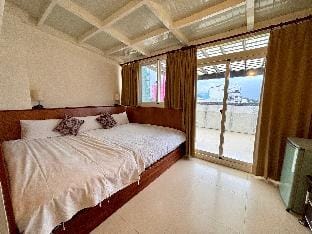 Yunsu Coast Hostel Bed and Breakfast in Taiwan, Province of China