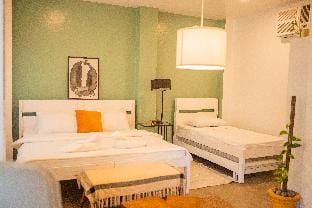 Kahlo Room of Bards Nest Apartment in General Luna