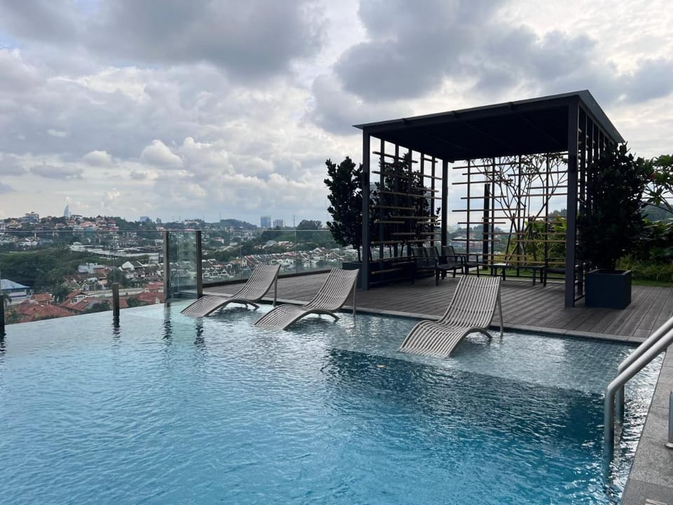 MS Suite @ Societe Suites Sri Hartamas, Mont Kiara Apartment in Petaling Jaya