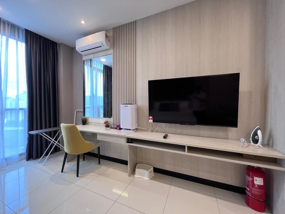 MS Suite @ Societe Suites Sri Hartamas, Mont Kiara Apartment in Petaling Jaya