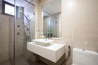 MILLENNIUM 3Bedrooms 2Toilets, FREE POOL Apartment in Ho Chi Minh City
