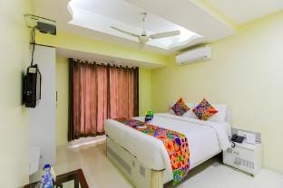 Amber Corp Inn, Near Nesco Exhibition Center Apartment in Mumbai